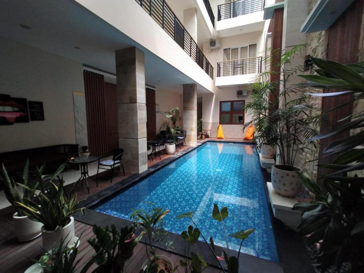 Ultimate Residence Bali Denpasar  Luaran gambar